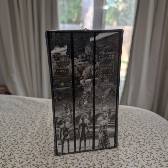 The Infernal Devices Boxed Set - Picture 8 of 8